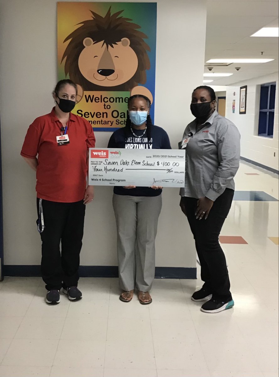 SevenOaksES's tweet photo. Thank you to our school community partner for this generous donation! #AACPSAwesome #MeadePride #SOESPride 😊 https://t.co/O5UNMK9MPq