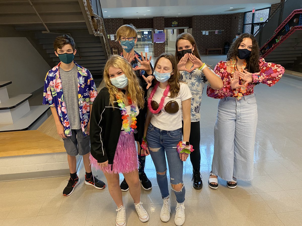 Happy Beach Day from Ms Catley’s classes!! 🌴🌺🐠☀️ <a href="/Bruins_SCA/">BHS Student Council</a> <a href="/Blacksburg_deca/">Blacksburg DECA</a>