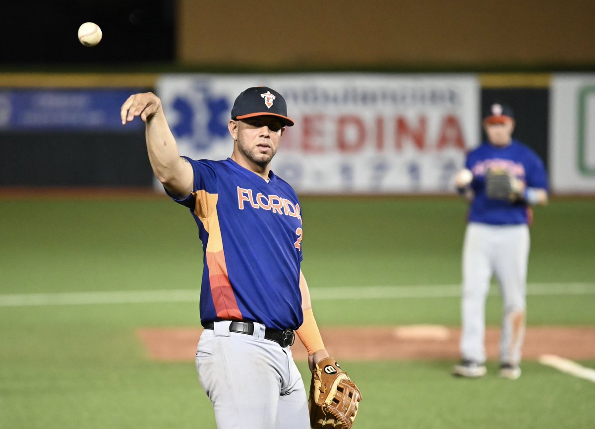 BeisbolDobleA's tweet photo. ¡Los Titanes decidirán mucho! 😱

Florida se tirará al terreno para buscar ganar el juego que se continuará 2-1 a su favor ante Cabo Rojo en la 7ma entrada

✅ Los Titanes necesitan ganar para seguir con opciones y provocar un empate en la 4ta posición 

#CarnavaldeCampeones https://t.co/YYLzrxG84c