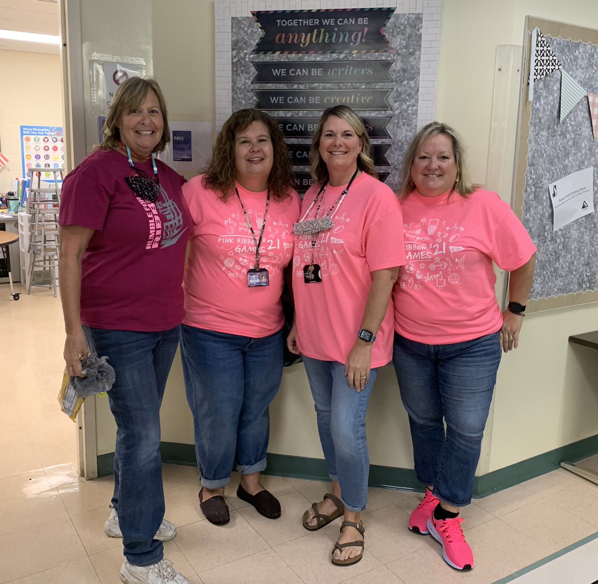 lastephens99's tweet photo. @CISKnights is ready to support the Kings Knights and @PinkRibbonGirls at the Annual Pink Game vs Loveland tonight ๐๐ #CISTeamTenacity https://t.co/fdZG2aWmvR