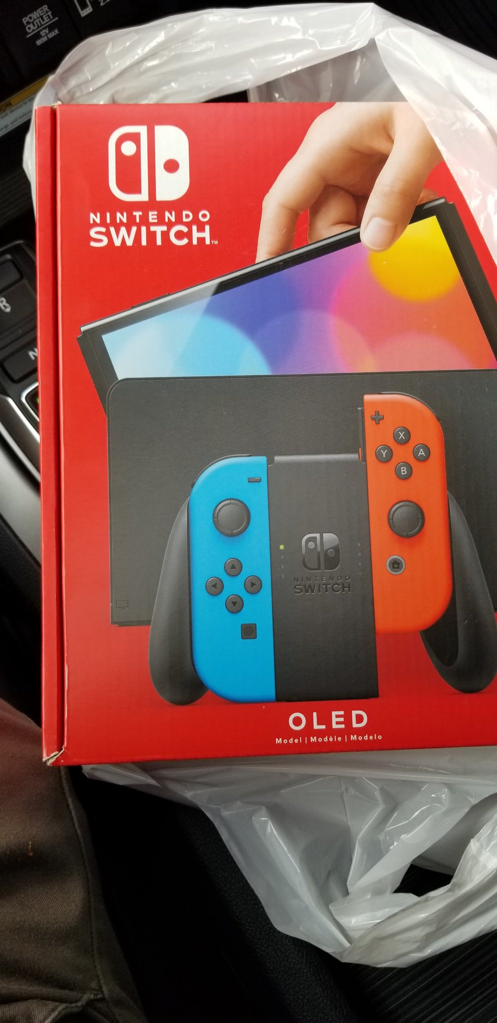 Wario64 Nintendo Switch Oled Model Neon Blue Neon Red Set Up At Nintendo Store T Co Vuyzferm40 T Co 4akfnsvcus Twitter