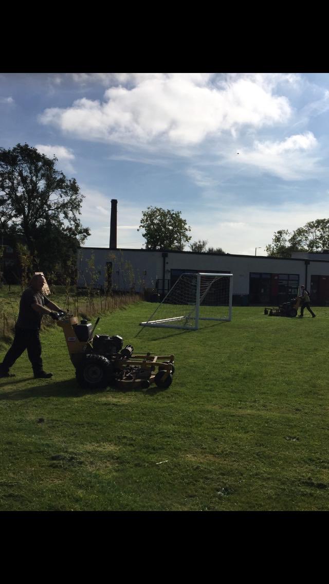 Mr_Connaghan's tweet photo. Just getting the pitch match ready for our first home fixture against @OLMCAshton #eagerlyawaited @tamesidessp @donal9554 @Inspire_Ashton https://t.co/z3Vig221lT