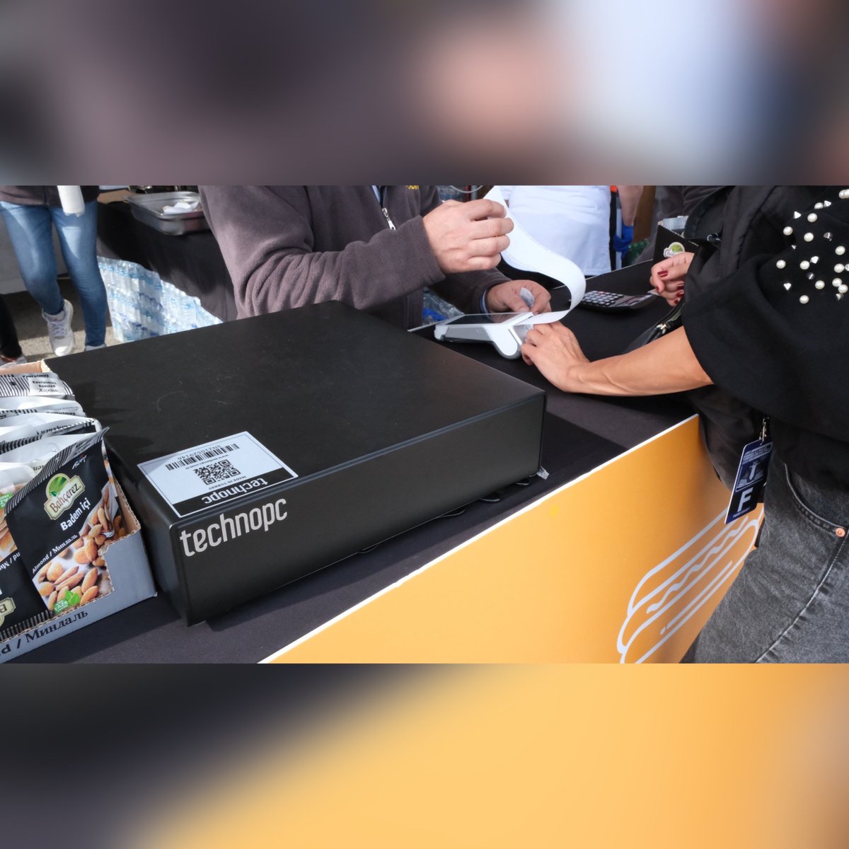 Technopc_Global's tweet photo. Technopc teknolojik ürün çözümleri Dünyanın en çok izlenen organizasyonlarından Formula 1’de de kullanıldı. #Technopc #Formula1 #intercityistanbul #istanbulpark #handterminal #industrialsolutions https://t.co/UFwT2RGAPe