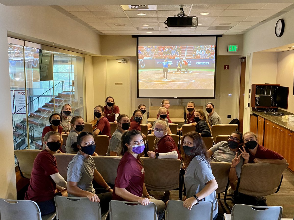 AUProSports's tweet photo. So awesome seeing college softball mirroring our format. Special shoutout to these three schools for using our point system to create competitive fall ball ๐ค
๐ฅ @MSUEaglesSB
๐ฅ @SCUSoftball
๐ฅ @RowanUSoftball https://t.co/x3OKK0Mxw2