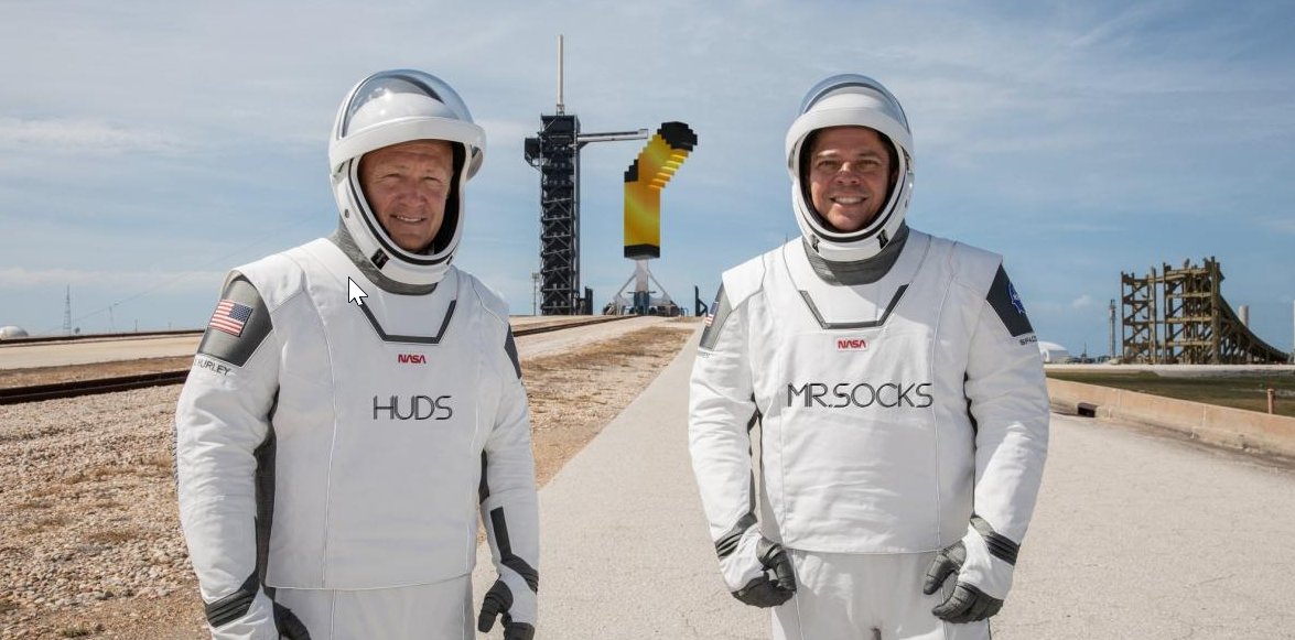 SocksOnSolana's tweet photo. @SocksOnSolana is on a mission. 🚀

To create the most valuable #NFT in Solana history.

Join us today. #SOCKX https://t.co/IL8EcLdYim