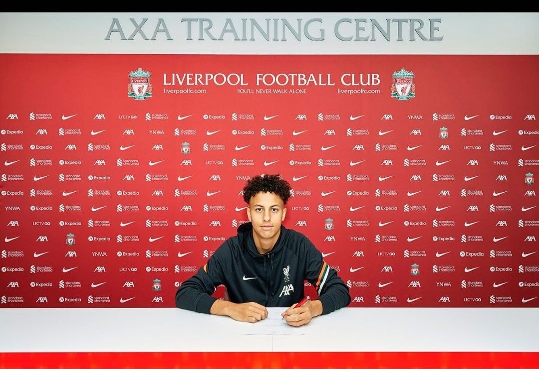 KopTalkYNWA's tweet photo. "Dream come true to sign my first proffesional contract at a great club hard work continues" 

Kaide Gordon on Instagram after signing his first contract with Liverpool FC. What a young talent ❤🙌🏼 
#lfc #ynwa #kaidegordon #Gordon https://t.co/97yFWX8RWD