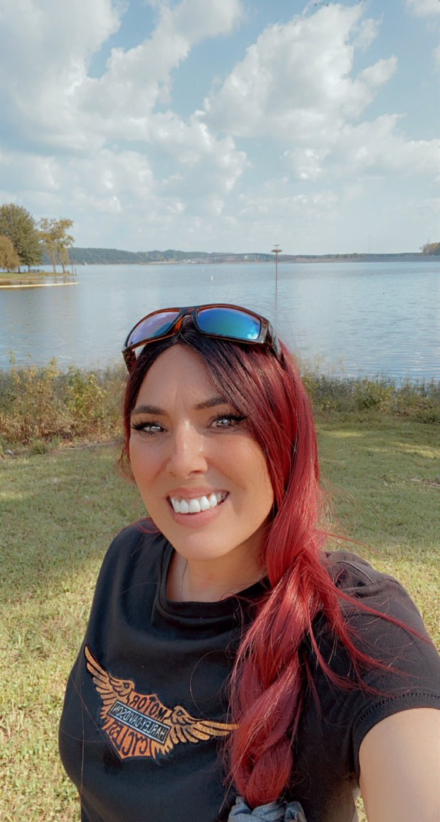 BrandyTurquoise's tweet photo. Made it! What a view. Missed this town, lake and vibe! Happy girl! #pickwicklake #pickwickdam #pickwicklakestateofmind #smalltownvibes https://t.co/xGCUsRyIGm