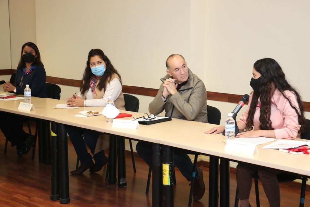 Tenemos una deuda histórica con las mujeres potosinas, es mi deber encabezar un gobierno con perspectiva de género, es por esto que respondiendo a las alertas de género y siguiendo la propuesta de <a href="/taniaagp/">Tania González Pardo</a> , hoy inauguramos la comisión de atención de la mujer.