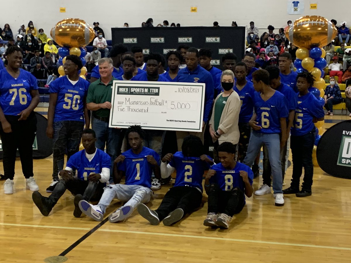 MSCIAAfever's tweet photo. @manassas_high @ManassasHS  Congratulations on receiving a grant for $5000 from @DICKS 🤩 https://t.co/WGwGonNEoJ