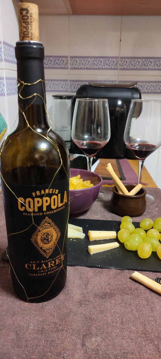 JCG_filmmaker's tweet photo. A glass of wine 🍷 https://t.co/65jATGk72h