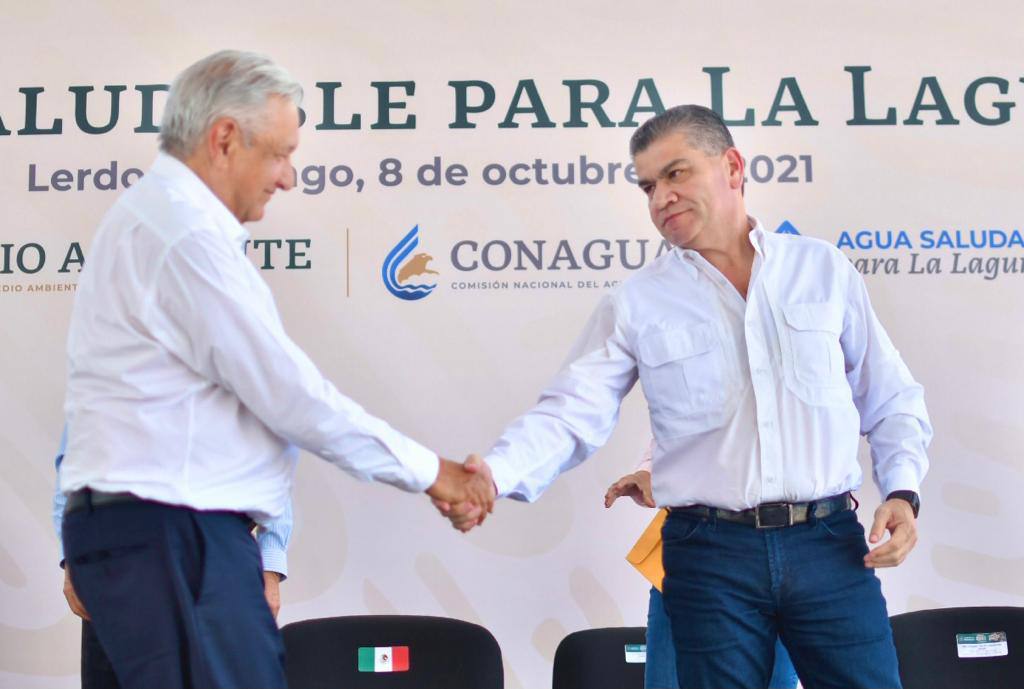 Hoy, junto al Gobernador de #Durango, así como las alcaldesas y alcaldes de la #ComarcaLagunera, acompañamos al Presidente <a href="/lopezobrador_/">Andrés Manuel</a> en su gira de trabajo por #Lerdo para dar seguimiento al Proyecto “Agua Saludable para La Laguna”.