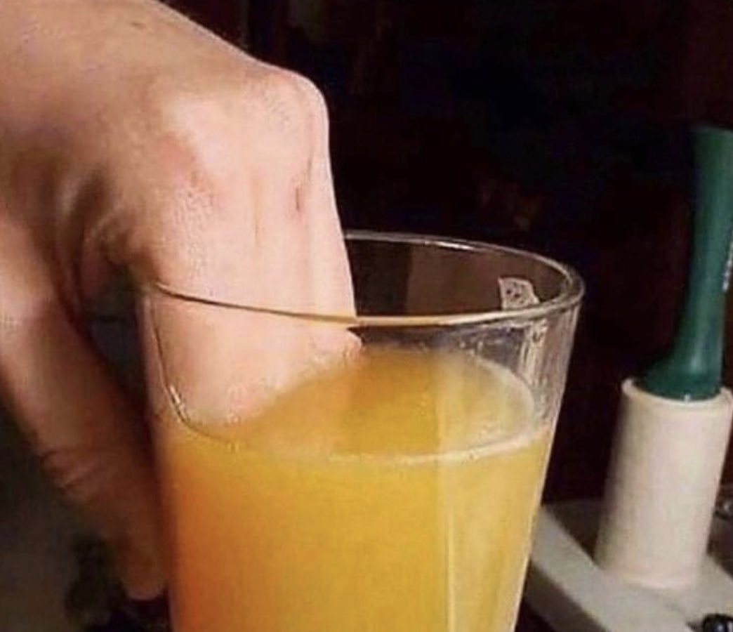 PhilsnerDDI's tweet photo. “Can you pass me the drink please?”

5 year olds: https://t.co/J8Ac2BhWE1