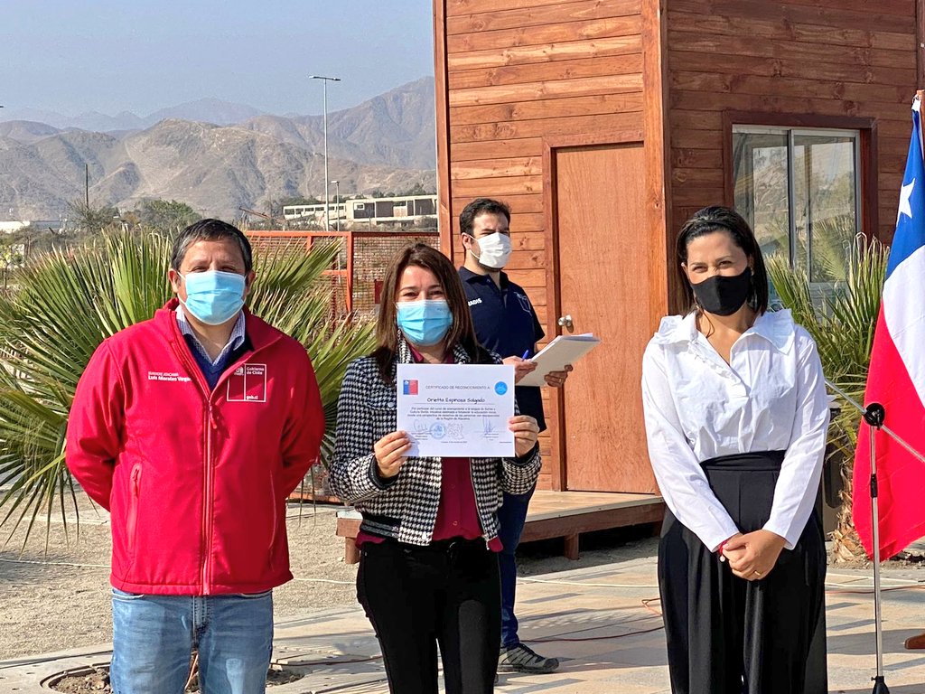 Directora <a href="/Senadis_Atacama/">Senadis Atacama</a> Junto a la reconocida <a href="/FilsaFundacion/">Fundación FILSA</a> lideran ceremonia de certificación de "Curso de Iniciación Lengua de Señas chilena y Cultura Sorda".
Destacamos a 60 profesionales ligados al área educación preescolar de la la región de Atacama. #MesadeEducación