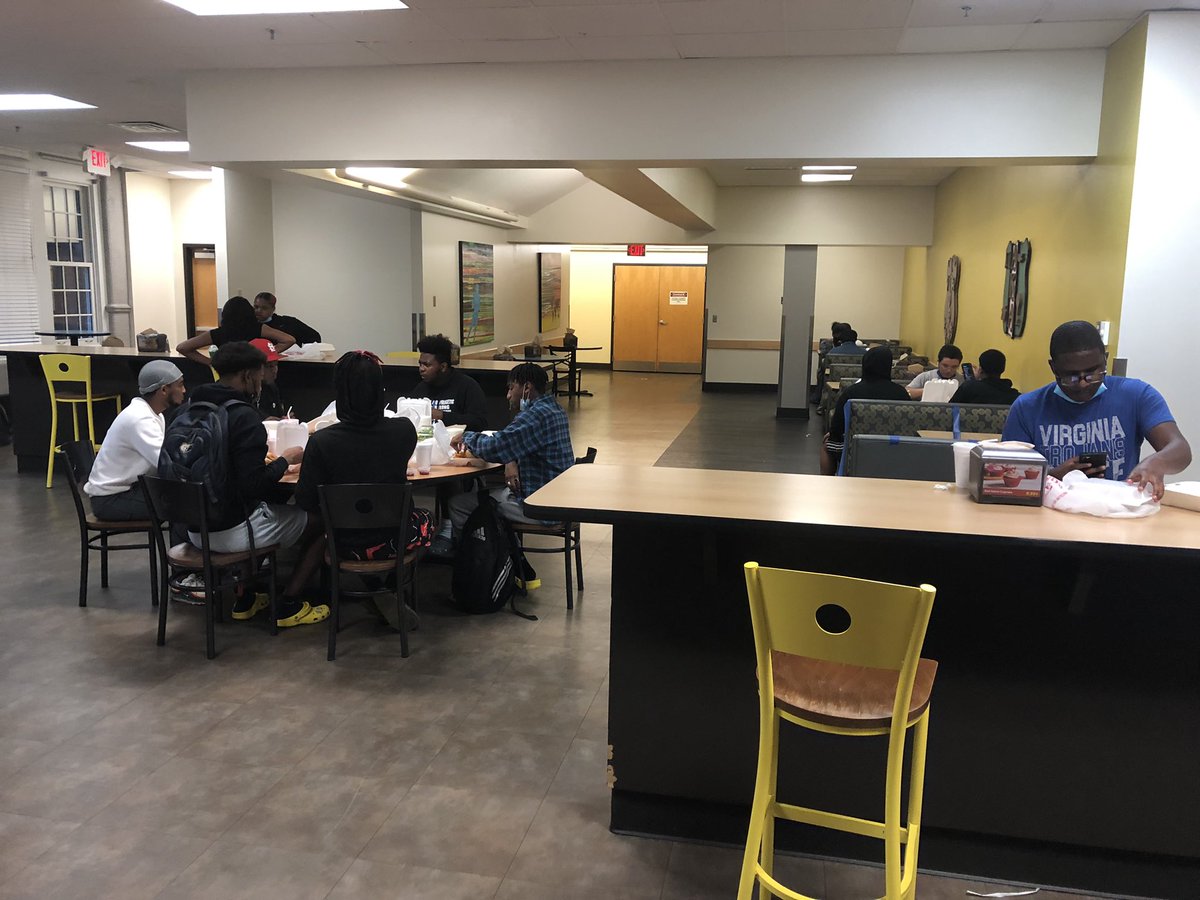 VSU_1882's tweet photo. Jones Dining Hall and Gateway Dining and Event Center is officially open for in-person, sit-down, buffet-style dining! See y’all at #FriedFishFriday! 🍕🍽 #WhyIsThereNoFriedFishEmoji? #SwipeLeft for hours!

Don’t forget to Mask Up! https://t.co/9hv05WBHPA