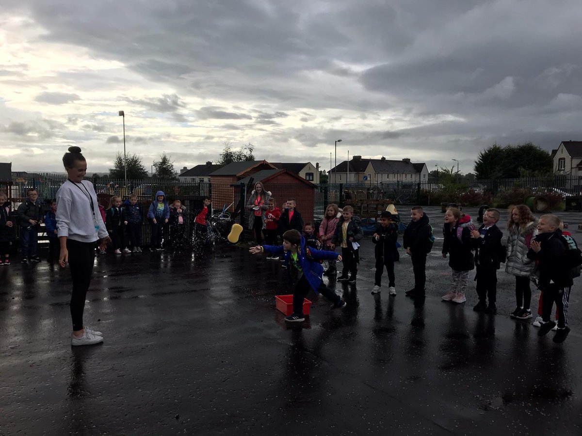 MissAMcCullough's tweet photo. Great fun this afternoon with “Make a Splash” for @StAndrewHospice with Rm3+7 @BerryhillPN 😂 https://t.co/uTNxEK94Q9
