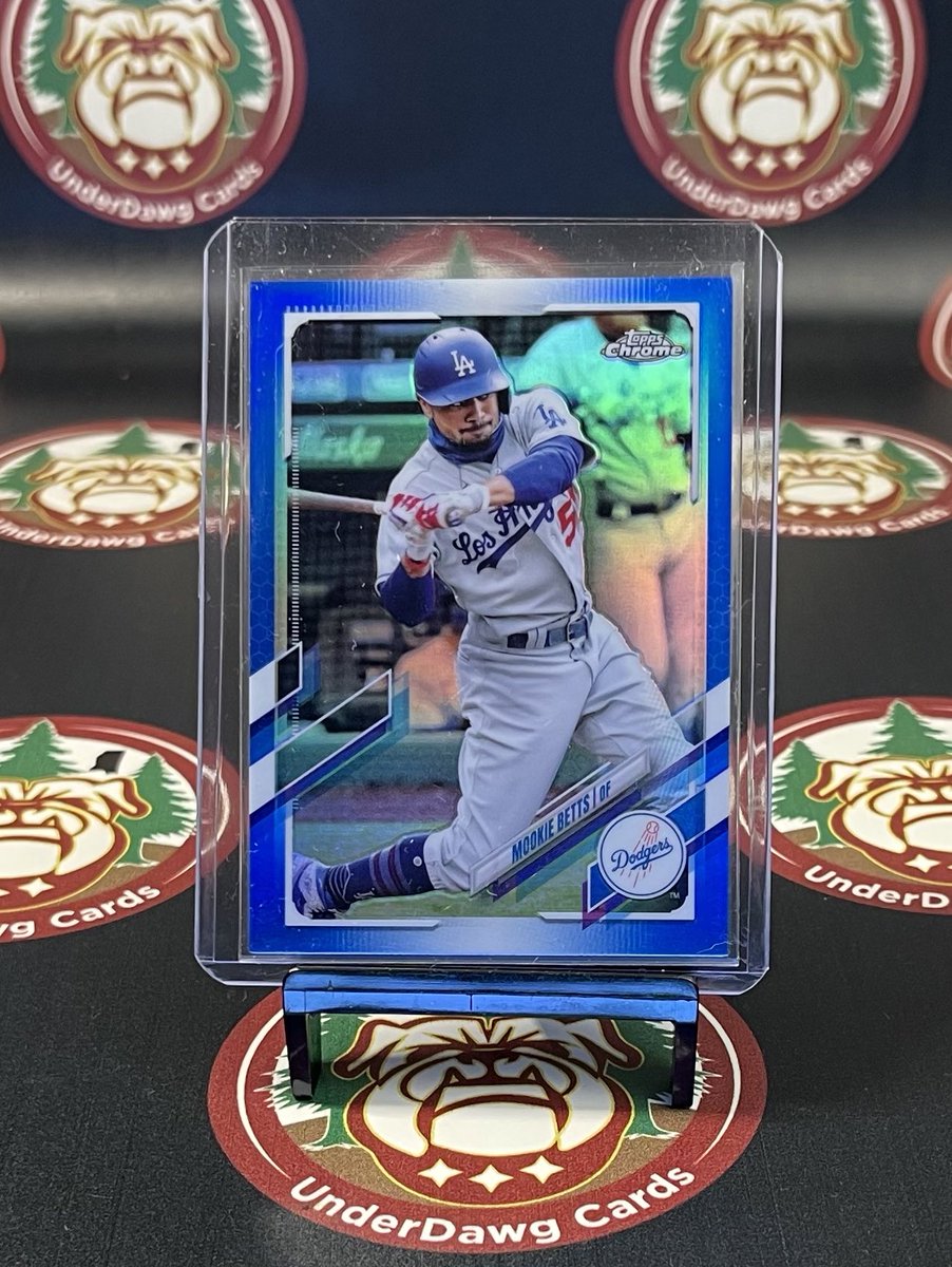 UnderDawgCards's tweet photo. @mookiebetts @Dodgers 
-
2021 @Topps Chrome Blue Refractor 126/150
-
$35.00 Shipped BMWT 
-
@HobbyConnector 
@OnReplin 
@Hobby_Connect 
@sports_sell 
-
#MookieBetts #LosAngelesDodgers #LosAngeles #Blue #BlueRefractor #Refractor #Mookie #Topps #Chrome #ToppsChrome #Like #Share https://t.co/ZB3MRnANnx