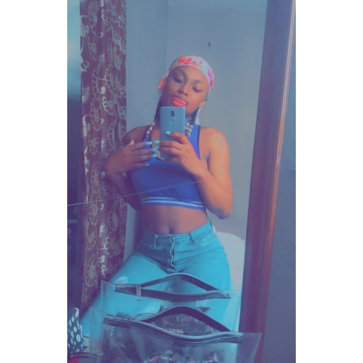Nella_Vava's tweet photo. "Siw poko wè soley maten an, Pa neglije admirem"❤😘👄
#M__Daash
#mirrorpic https://t.co/RpjfiqhIrd