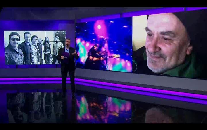 Este sábado en <a href="/TelenocheUy/">Telenoche</a> estaré con Germán Daffunchio, voz líder de Las Pelotas.

Recordó, entre otras cosas, un recital muy especial: la primera vez que tocó con Sumo en Montevideo.

Las Pelotas se presenta el 23/10 en el Teatro de Verano.

#crágaláctico 

Nos vemos ahi! 🤟🤗