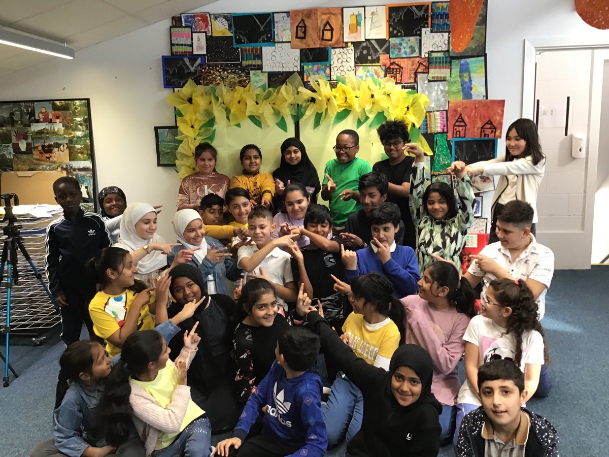 Lift_Feversham's tweet photo. Some more fab pictures of staff and children #staffposses #childrenfun #justlove #helpall
@FevershamSchool @AETAcademies @mentalhealth @TogetherMW @mentalhealthmts @mentalhealthuk https://t.co/8tUDbQyYQT