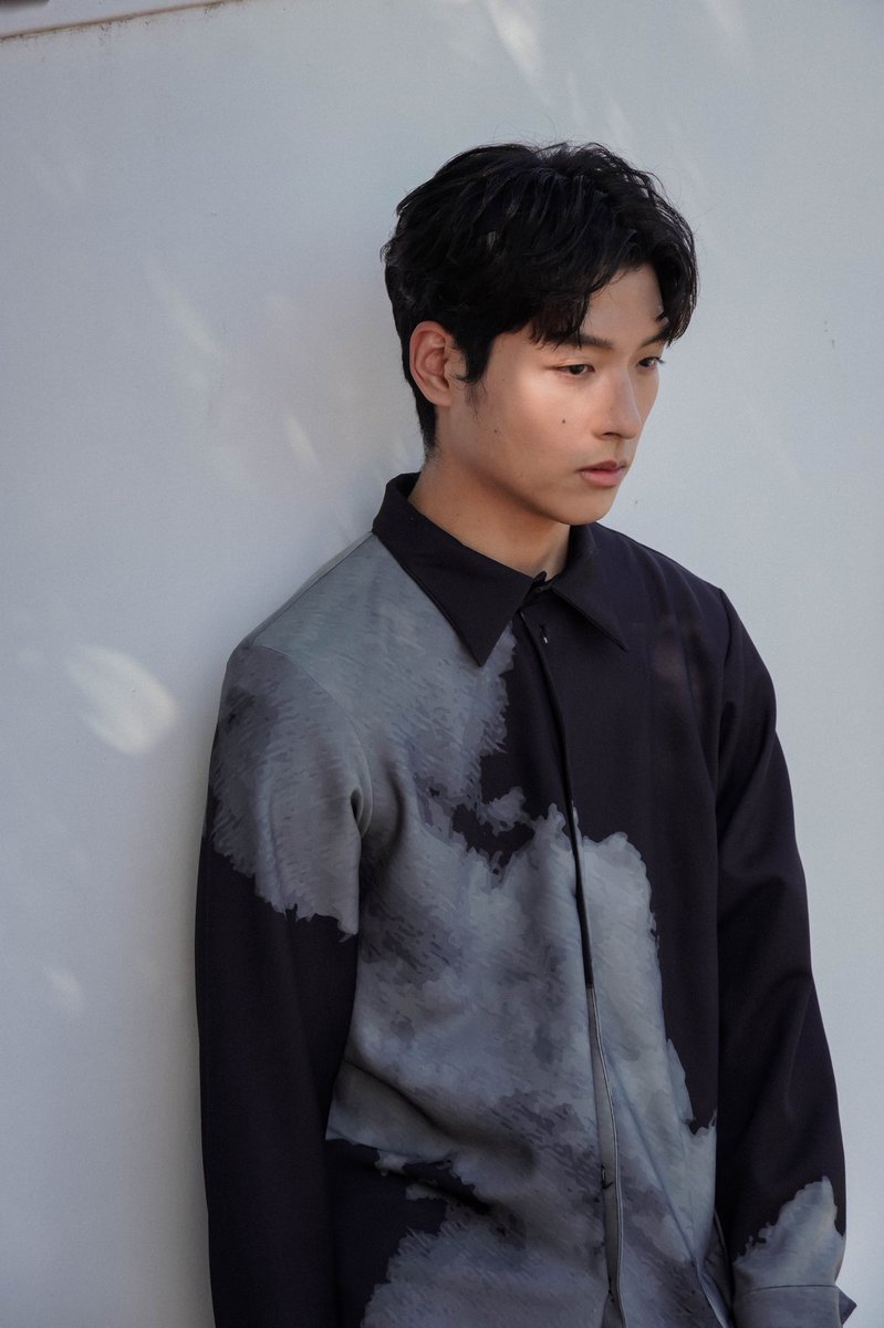 evan_luoderhung's tweet photo. 2021 Taipei Fashion Week | 10\3 | INF

Congratulations to INF! 

Happy 10th anniversary!

Please keep doing what you do and keep it strong as always.

Thank you so much for the invitation! 

#taipeifashionweek22 https://t.co/cHAYgeuo0k