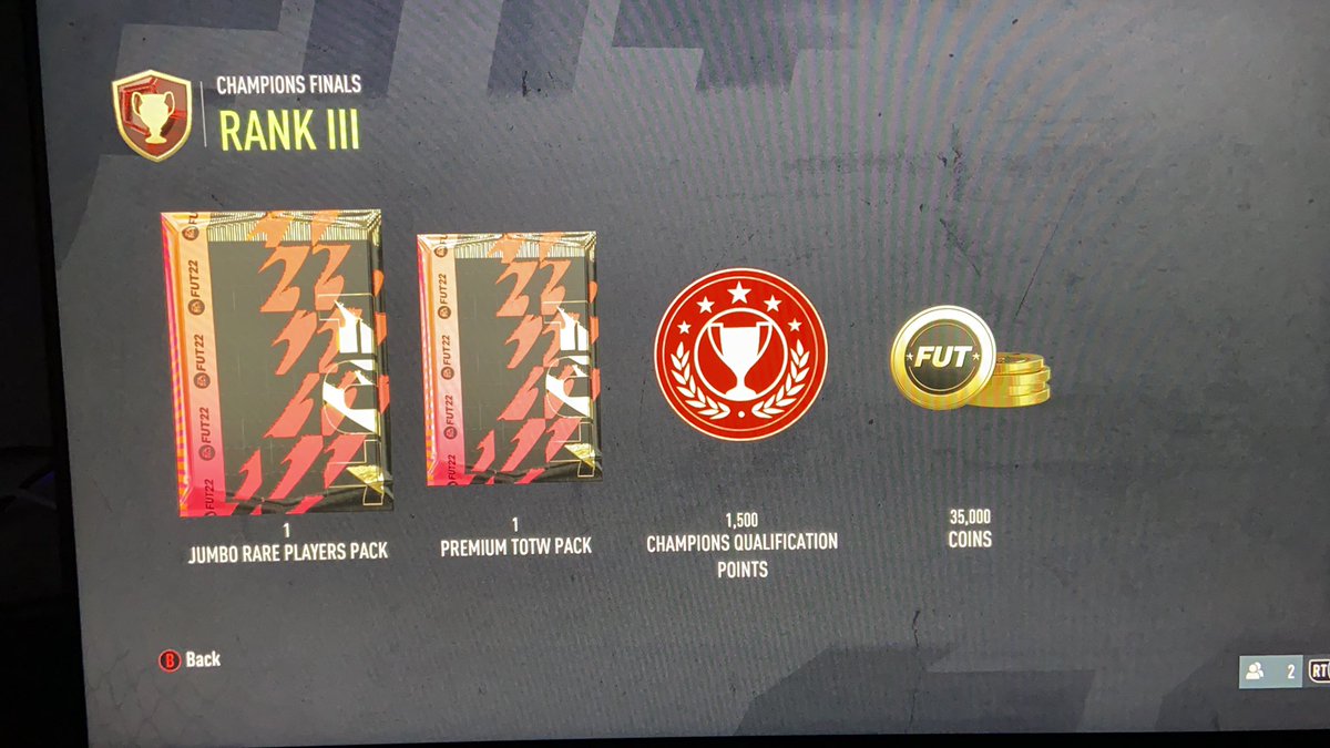 reinestrom's tweet photo. ea wheres my player picks? Papinho just asked what i got in my picks. What picks? Come tf on https://t.co/XIoC9UWuft