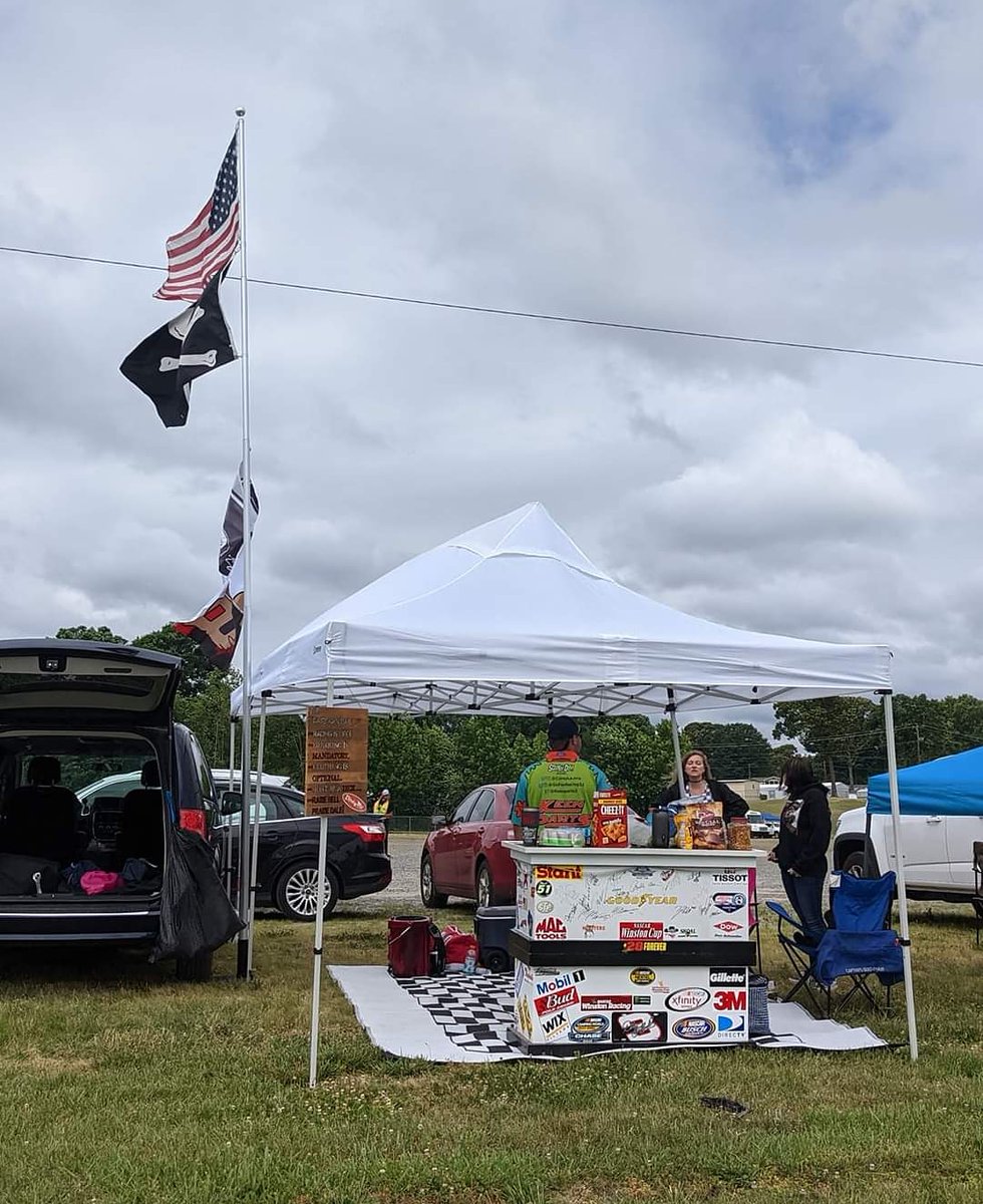 TheLastCarBar's tweet photo. Ok y'all! We're getting ready for the @CLTMotorSpdwy @BankofAmerica Roval 400 this Sunday! If you're going to the race, stop by the parking lot across from the dragstrip, and say hi! @Condor2286 @cjhopkin https://t.co/eZ1rj8fFDI