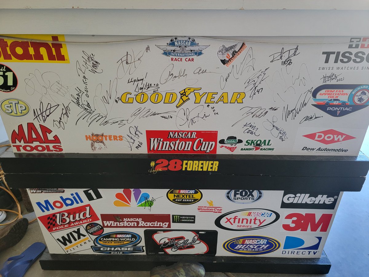 TheLastCarBar's tweet photo. Ok y'all! We're getting ready for the @CLTMotorSpdwy @BankofAmerica Roval 400 this Sunday! If you're going to the race, stop by the parking lot across from the dragstrip, and say hi! @Condor2286 @cjhopkin https://t.co/eZ1rj8fFDI