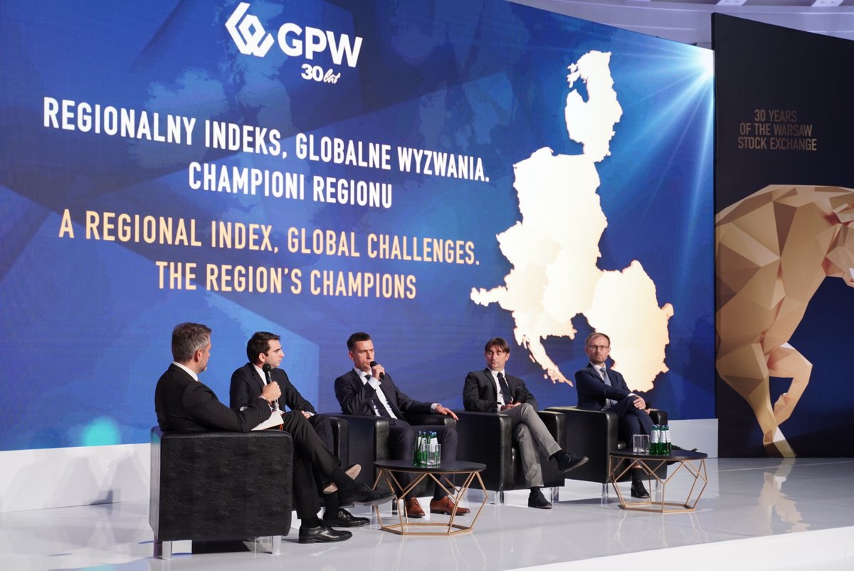 GPW_WSExchange's tweet photo. II edycja Konferencji Giełd Trójmorza dobiegła końca. ✨

Więcej informacji na temat przebiegu dzisiejszego dnia: https://t.co/OMfGsnUqit

Do zobaczenia podczas kolejnej edycji! 🔜✔

#30latGPW #threeseasstockexchanges #Trójmorze #KonferencjaGiełdTrójmorza #ThreeSeas https://t.co/WnWr8Lr5nj