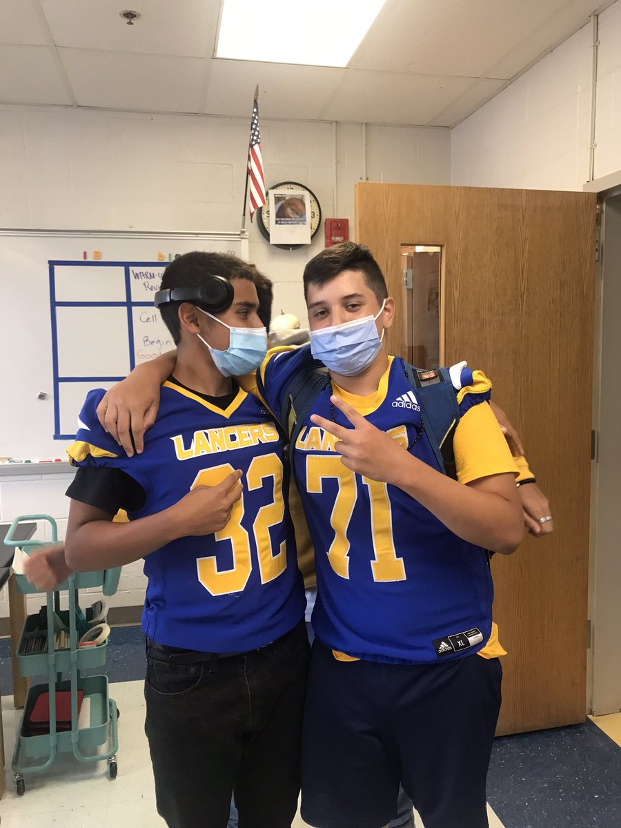 jrlhs2025's tweet photo. #lancerspirit25 https://t.co/BhKAFDJz94