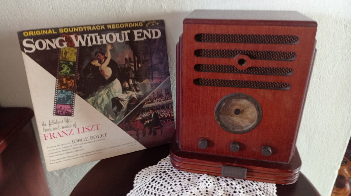 DiazElepe's tweet photo. #musica #discosdevinilo #vinilo #coleccionista #longplay #vinyl #music #goodmusic #vinylrecords #vinyldisc #viniladictos #victrola #coleccionismo #classicalmusic #elepe #discosdepasta #emisoraraices #octavioberasgoico #musicaalas12 #musicaclasica #franzliszt #songwithoutend https://t.co/3qjJmpwsrT