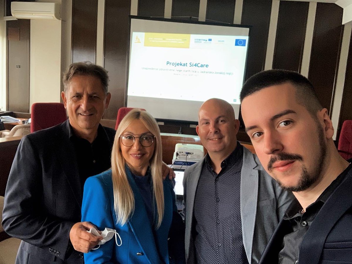 merkurvb's tweet photo. Juče je u prostorijama Ministarstva zdravlja održan sastanak regionalne fokus grupe projekta #𝗦𝗜𝟰𝗖𝗔𝗥𝗘, koji se odnosi na socijalne inovacije za unapređenje brige o starim licima. Predstavnici #Merkur #VrnjackaBanja jedini partner iz Srbije, predstavili su koncept projekta. https://t.co/xPf9IkW3t6