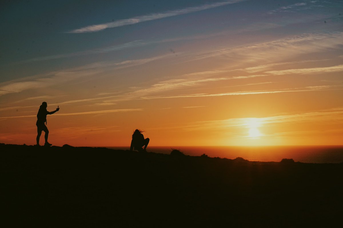 daniela_plesa's tweet photo. Chasing the sun in Algarve.
#algarve #SunsetTrip #sunset #travel #traveling #goldenhour #Portugal https://t.co/yXUWBEB6cm