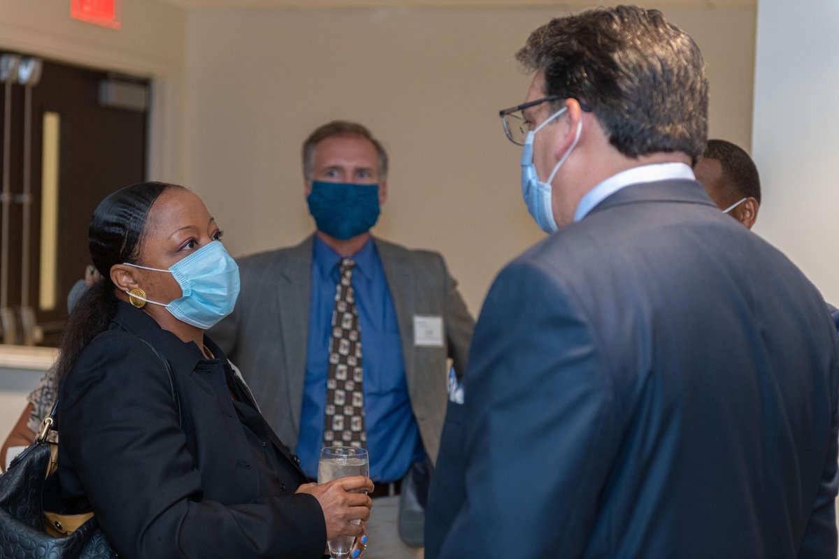 RushOakPark's tweet photo. Rush Oak Park Hospital President and CEO Dino Rumoro, DO, MPH, met with community members and other Rush leaders at a welcome event on Wednesday. Rumoro shared his vision for the hospital, including new technology, renovations and repurposing of existing space. https://t.co/DC9zkbS8Rd