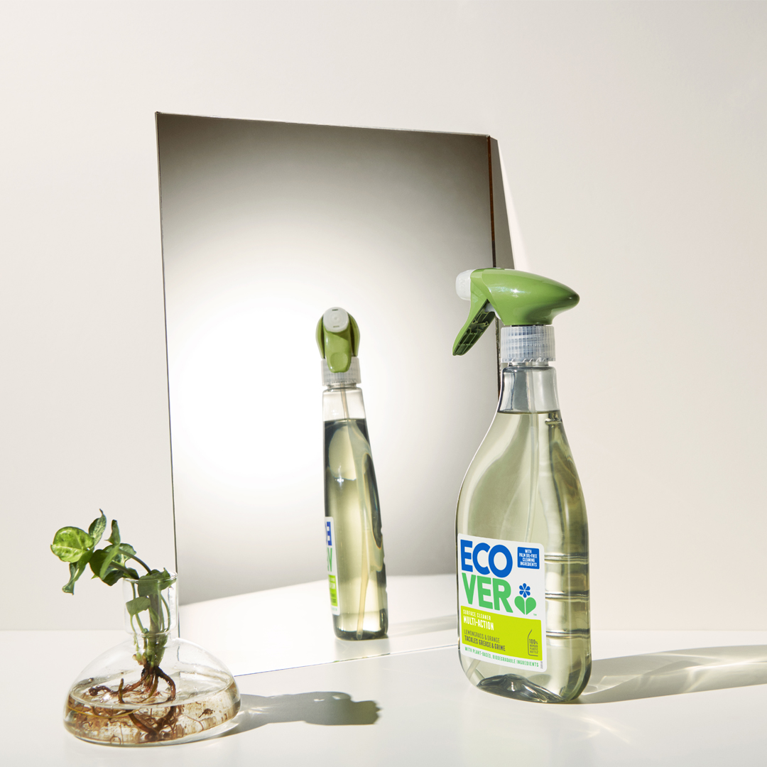 EcoverUK's tweet photo. Letโs face it. We all need to do some self-reflection from time to time, and when we do, things get better. ๐๐
Our new range of cleaners are more sustainable than ever. Weโve reduced the impact of our packaging, formula and production.
#ProgressNotPerfection #LETSLIVECLEAN https://t.co/kW8K082mGW