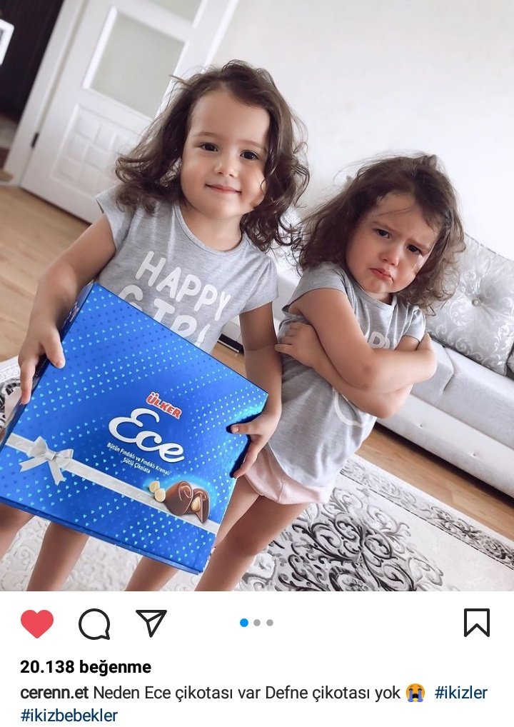 raissondetre's tweet photo. ece çikolatası var defne çikolatası yok diye ağlamıştı ülker defne çikolatası yapıp göndermiş ahsjshkahaj💖 https://t.co/P67B4fqynS