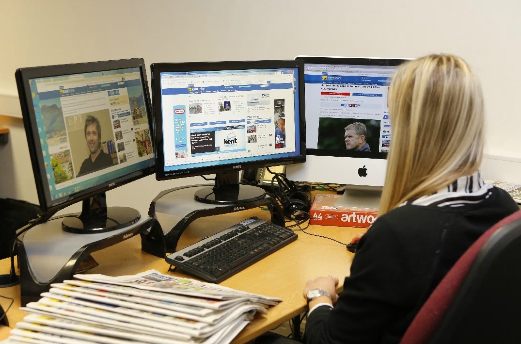 KMMediaGroup's tweet image. 🧑‍💼👩‍💼! The @Kent_Messenger is seeking new talent to join its #Maidstone office. If you're a trainee, newly-qualified or have years of experience under your belt, we'd love to hear from you!
𝗖𝗹𝗼𝘀𝗶𝗻𝗴 𝗗𝗮𝘁𝗲: Nov 30. 
𝗖𝗹𝗶𝗰𝗸 𝗵𝗲𝗿𝗲: 👉bit.ly/3BpzM0z