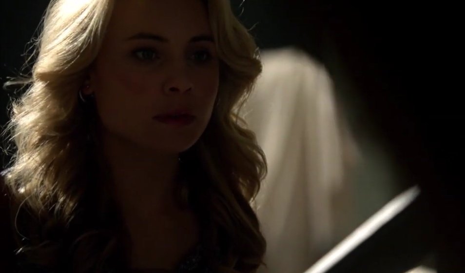 JaneMerliah's tweet photo. I don't trust people who call her ugly.
This Queen>>>>
Love her sm🥺
#leahpipes #camioconnell #TheOriginals https://t.co/0x0ZrSeewX
