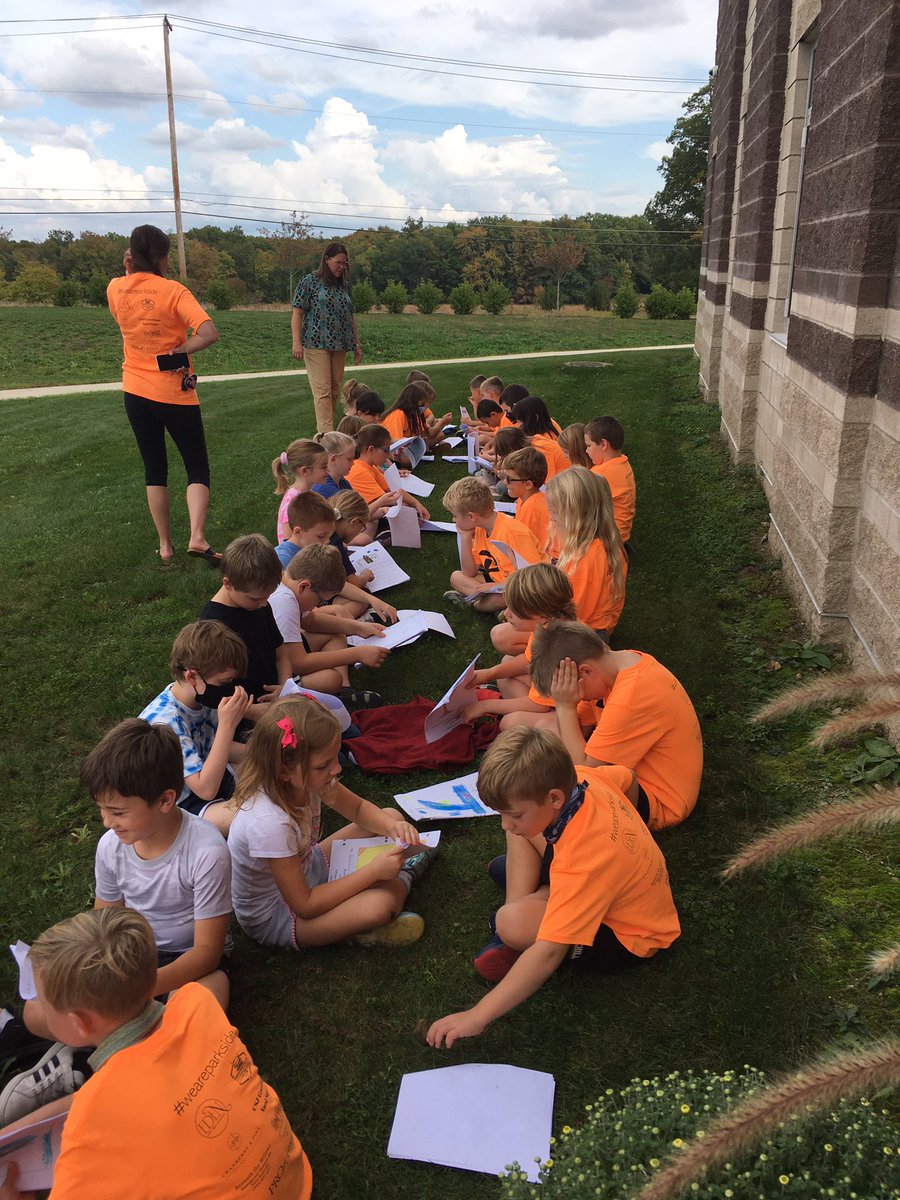 kathquick's tweet photo. Very busy Thursday! Walk-a-thon and Unit 1 Narrative Writing Celebration with our awesome fellow second graders! @RLSD_Beavers https://t.co/306OC2Fu54
