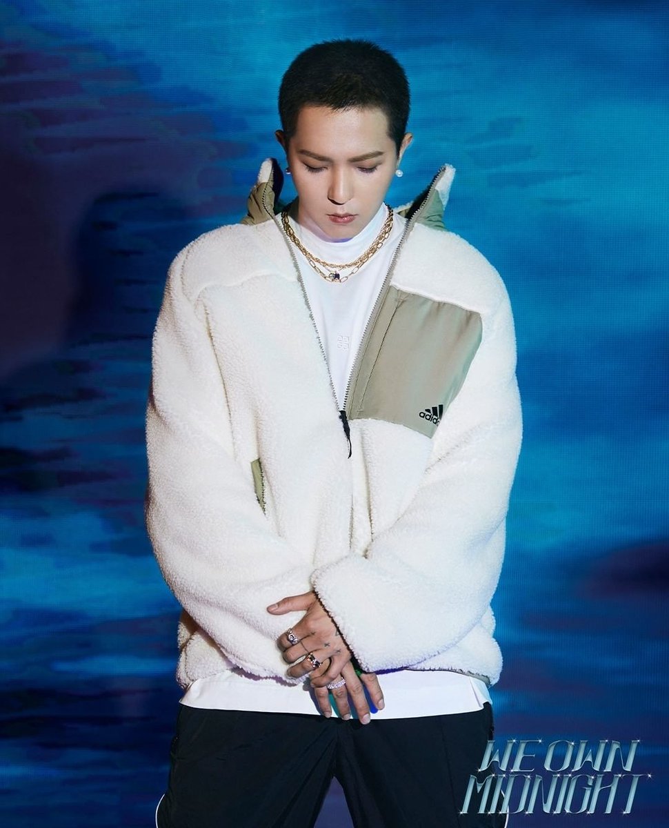 WINNERTURKEY4's tweet photo. [211008] WE OWN MIDNIGHT #MidnightFleece için Adidas Korea IG güncellemesi Mino ile 💙

 ▶️ https://t.co/Zby765SEll
 #MINOxADIDAS
 #MINO #송민호 @official_mino_ 위너 송민호 @yginnercircle @Originals_kr https://t.co/Beu1iysbC6