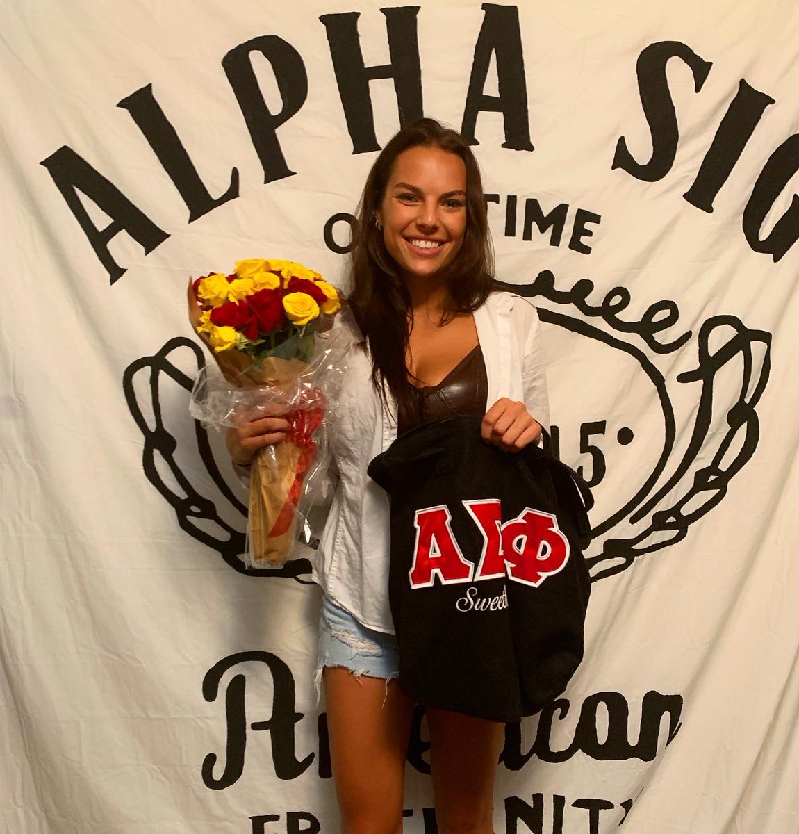 Congratulations to Leah Wolfe of Delta Gamma on becoming our 2021-2022 Sweetheart. We’re beyond excited to have you represent us!
