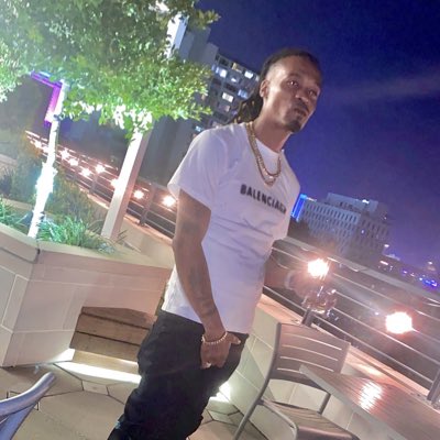 liljoedadon's tweet photo. #NewProfilePic https://t.co/Bx4GOQAtLO