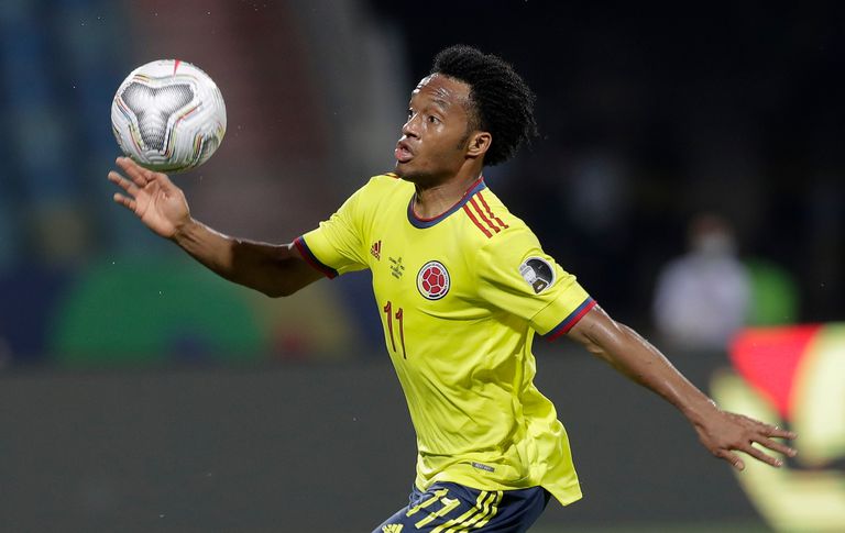 🇨🇴🇨🇴🇨🇴🇨🇴🇨🇴🇨🇴🇨🇴🇨🇴🇨🇴🇨🇴🇨🇴

Si el domingo Juan Guillermo Cuadrado hace gol o asistencia contra Brasil vamos a rifar una camiseta de Colombia entre los que  den RT

Requisito seguir esta cuenta