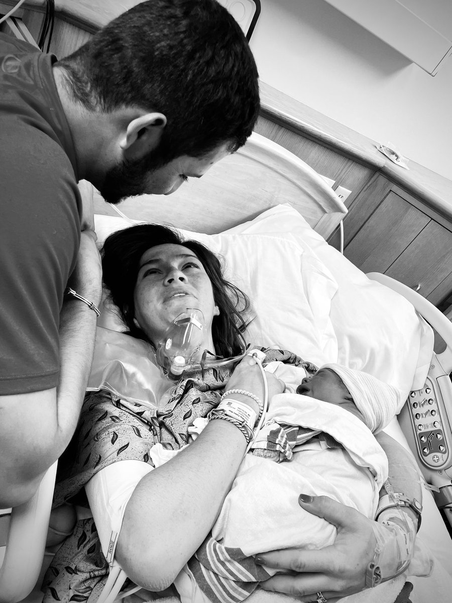 TallenHalliday's tweet photo. Landon Paul Flores🤍
September 29,2021
8lb 8oz
20in
8:50pm
Our Family🤍 @timothyflores17 https://t.co/QdTIUnIdDw