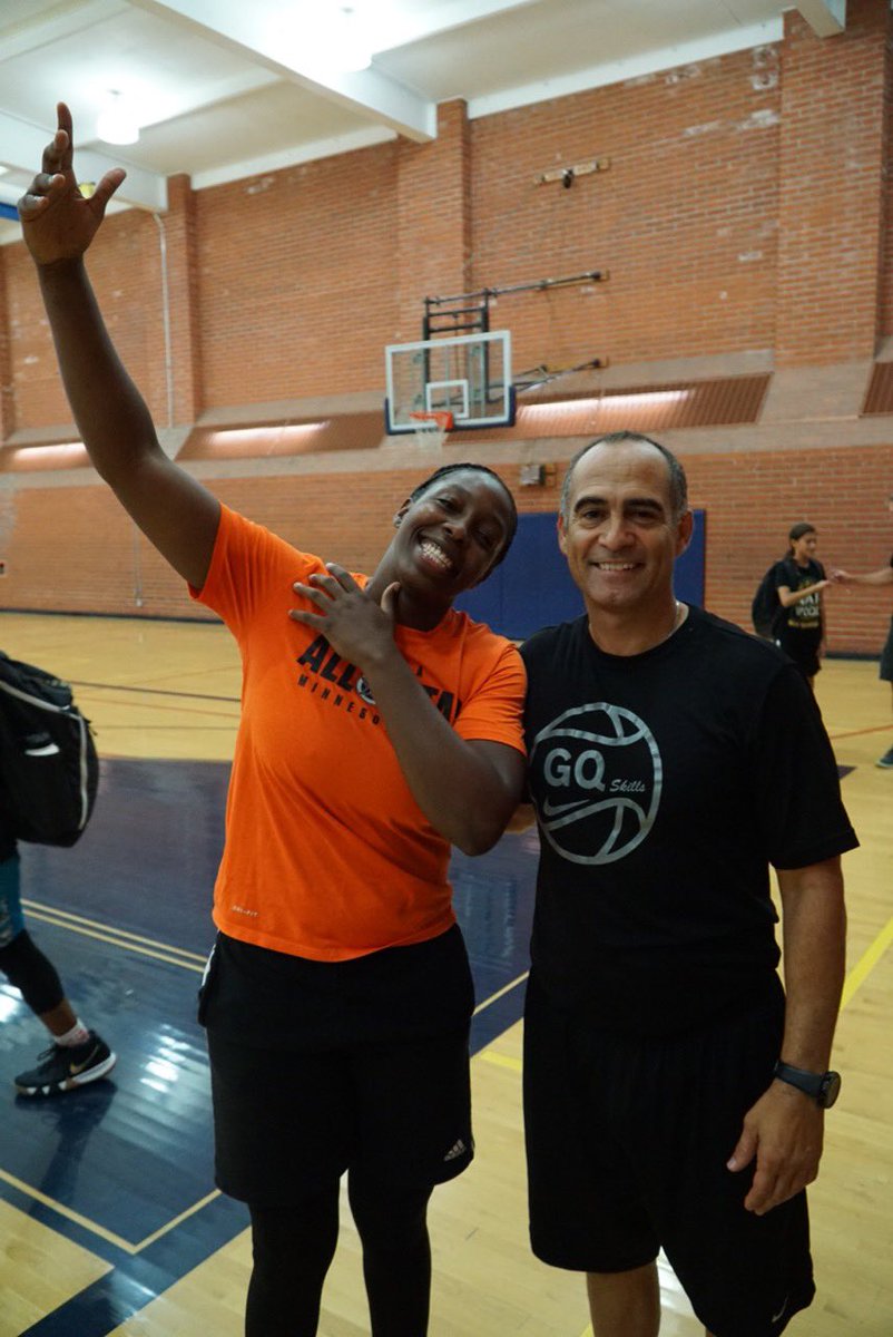 Cal_Storm1's tweet photo. She’s THE Gold Medalist! She’s #CalStormFam. She’s smooth on the court. And it’s her birthday! 🎉🎁🎊🎂 Everyone help us wish @cgray209 a happy birthday! #Calstorm #NikeEYBL https://t.co/2EMzMzrTZI