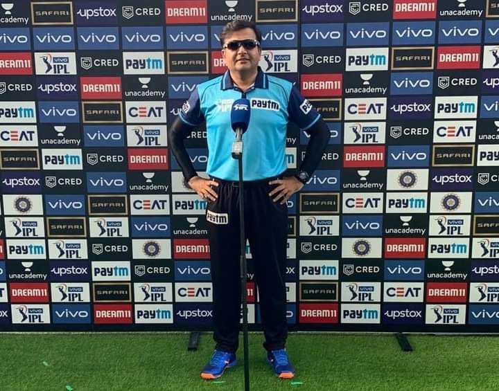 HimanshuJagarw3's tweet photo. Congratulations #MBMites 
Our Alumni Er. Tapan Sharma (1998 batch mining) on field umpiring at Abudhabi, live now.
courtesy: Hariprakash Agrawal boss

Mbm IT 96%ile
#Mbmjodhpur https://t.co/o0gRa97g3z