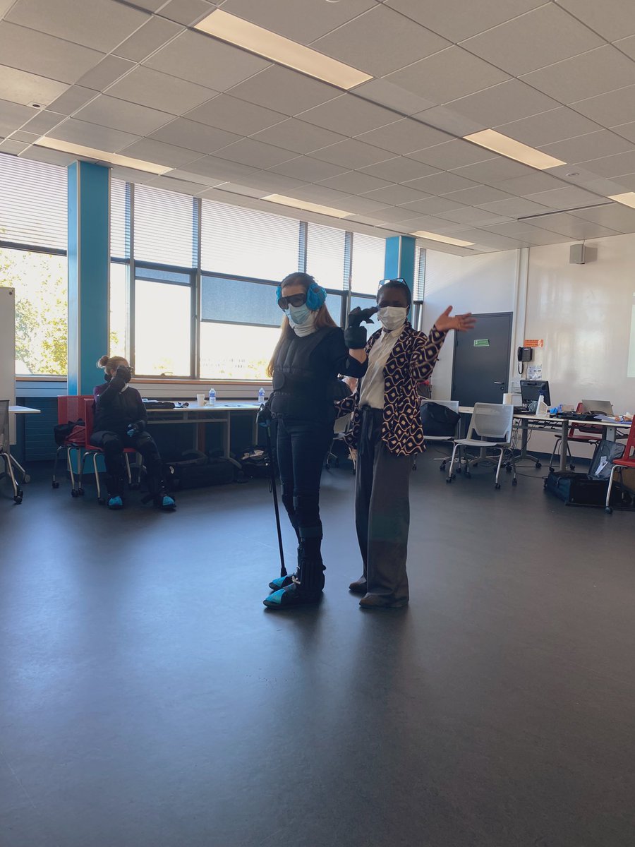 🏁 Fin de la semaine de spécialisation Gérontologie à l’<a href="/EHESP/">EHESP</a> animée par <a href="/gerond_if/">Gérond'if</a> 

🔍 Sensibilisation des @Ed3sGisele au vieillissement   
🧑‍🦳👨‍🦳Ateliers de simulation grand âge

#ED3S #SemaineBleue 🔵