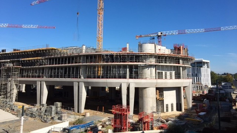 RobinetTrobinet's tweet photo. Journées Intégration pour les nouveaux collaborateurs de #CardinalEdifice et la visite du chantier du parking relais Via Silva à Cesson-Sévigné. Un chantier très technique avec des méga-poutres de 20m de long.
@AlainTayar @groupe_NGE https://t.co/0CRVxGTmmF