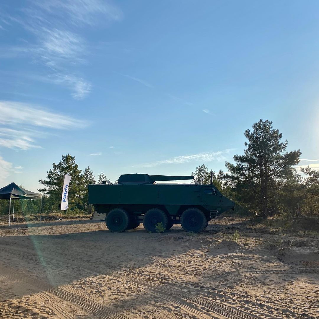 MMaenpaa1's tweet photo. I believe these are first public pic's of Patria 6x6 with NEMO mortar system that at least Latvia has show intrest in addition to APC version that they made a deal already. 📸 @PatriaOyj Instagram (taken during Live Firing Demonstration in Lithuania) #patria6x6 #patrianemo https://t.co/YXzndd8A0T