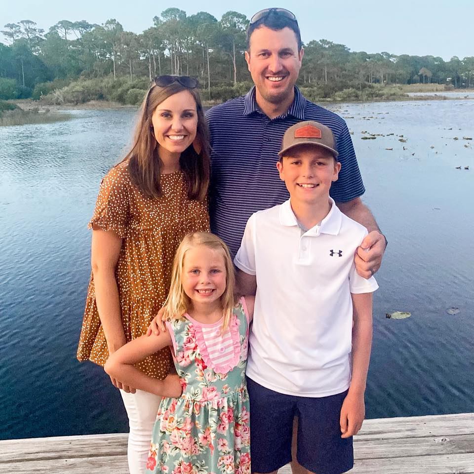 NWTN_FCA's tweet photo. #FeatureFriday
Meet the NWTN Leadership Board! This is Kelley Powers, Co-Owner of Final Flight Outfitters, pictured  with his family. He played tennis &amp; basketball in school &amp; is most proud of the efforts of FCA in mentoring young athletes.  His favorite verses are Acts 10:9-15. https://t.co/PF1mbNG5sQ