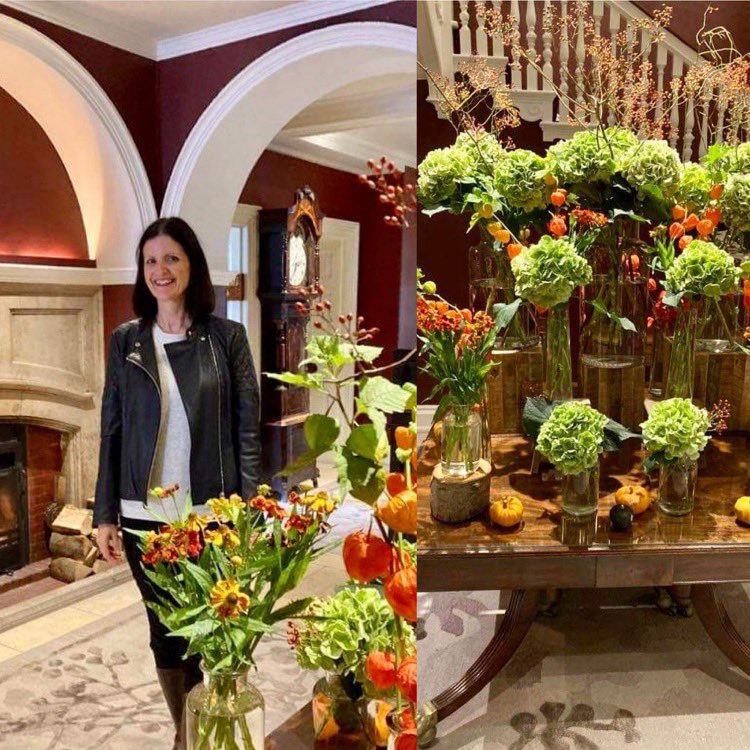 ACraigCoaching's tweet photo. Happy autumnal weekend all! 

Thanks to @chewtonglen for their hospitality this week at our fantastic Bizpedia event.

I escaped a photo of me with a mud spattered face from one activity 😊.  I was glad of the stylish bright orange overalls!

#Networking #SMEs #HampshireBusiness https://t.co/8SuY8SaCqt